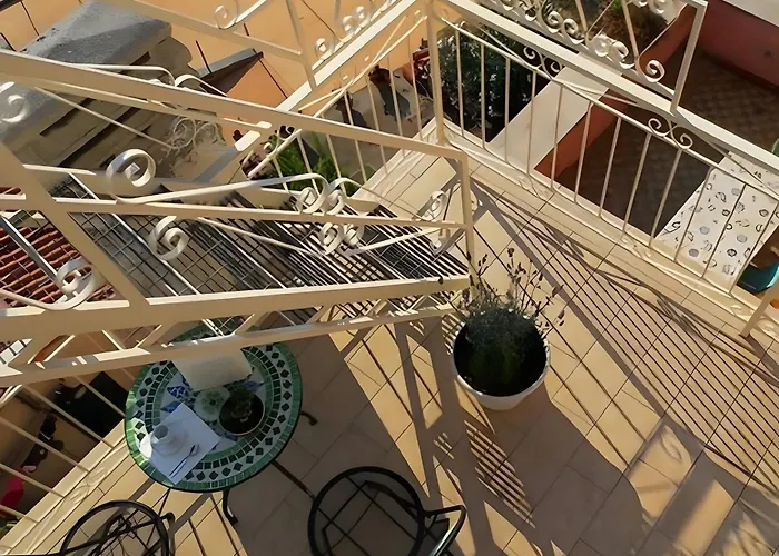 בית הארחה Rosa Di Mare 3*